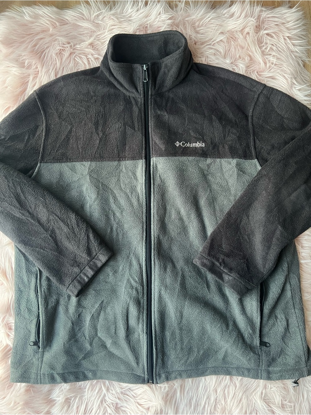 Columbia Men's Two-Tone Black and Gray Full-Zip Fleece Jacket Plus Size